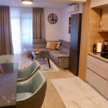Harmony Luxe Private Garage And Terrace Апартаменты Сплит
