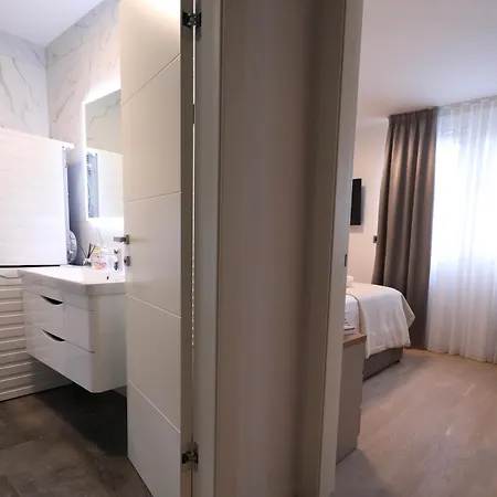 Harmony Luxe Private Garage And Terrace Апартаменты Сплит