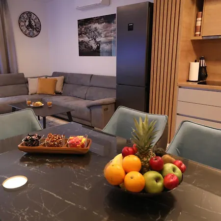 Harmony Luxe Private Garage And Terrace Апартаменты