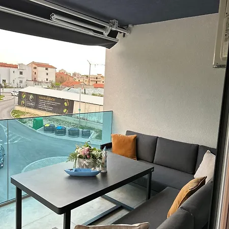 Apartment Harmony Luxe Private Garage And Terrace Split