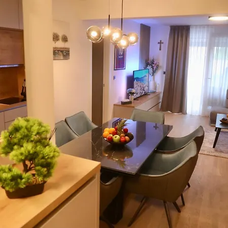 Harmony Luxe Private Garage And Terrace Apartment *
