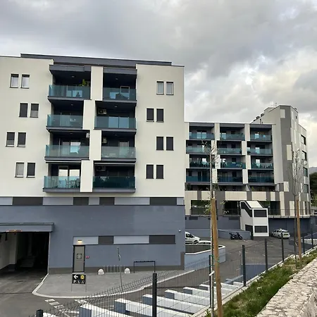 Apartment Harmony Luxe Private Garage And Terrace *