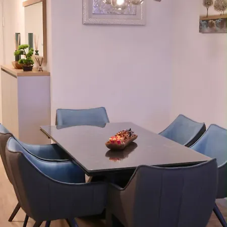 Harmony Luxe Private Garage And Terrace 아파트
