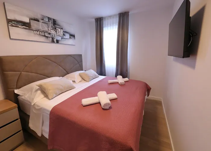 Luxury Harmony 아파트 스플리트